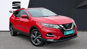 Nissan Qashqai 1.2 DiG-T N-Connecta 5dr Petrol Hatchback